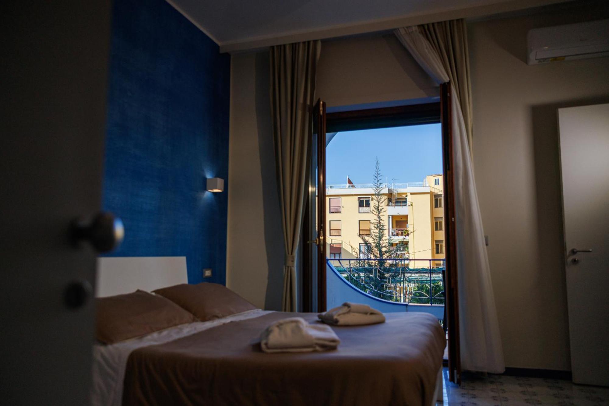 The Reef Bed & Breakfast Соренто Екстериор снимка